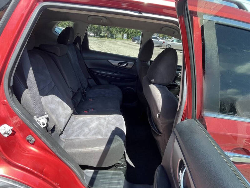 2016 Nissan Rogue SV
