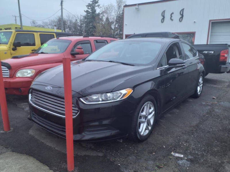 2016 Ford Fusion SE's photo