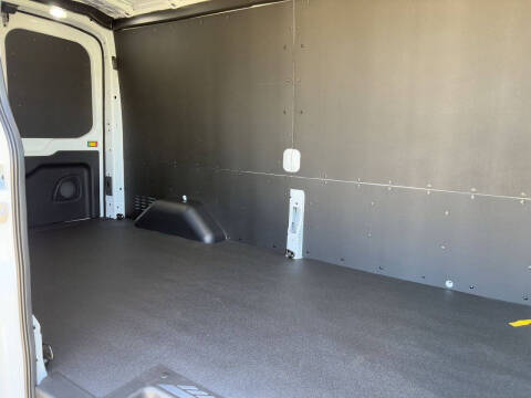 2025 Ford Transit 250