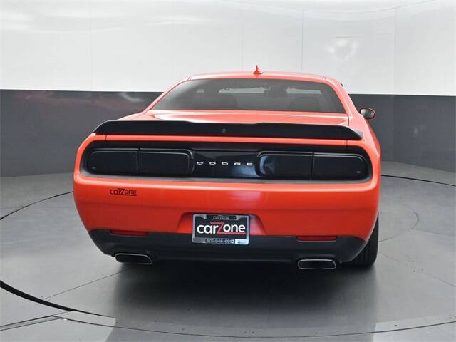 2016 Dodge Challenger R/T Scat Pack