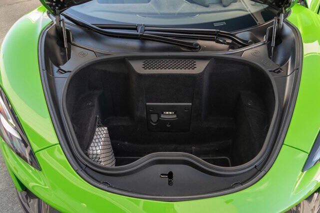 2018 McLaren 570S Spider 24