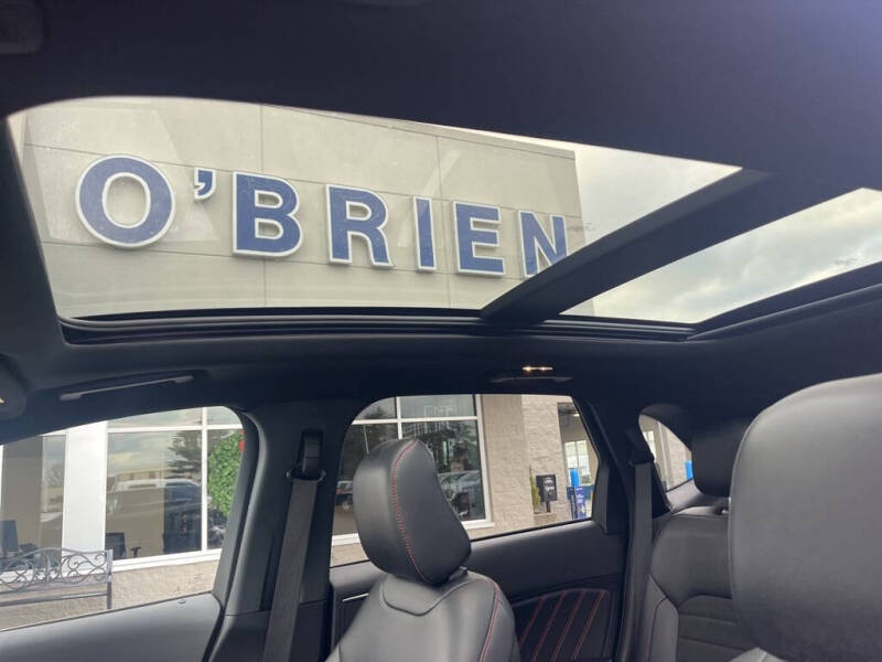 2022 Ford Edge ST-Line