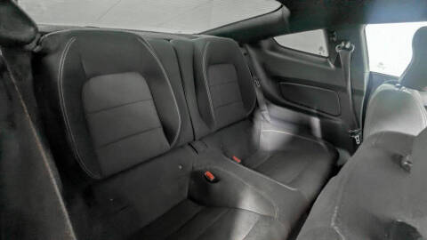 2015 Ford Mustang V6