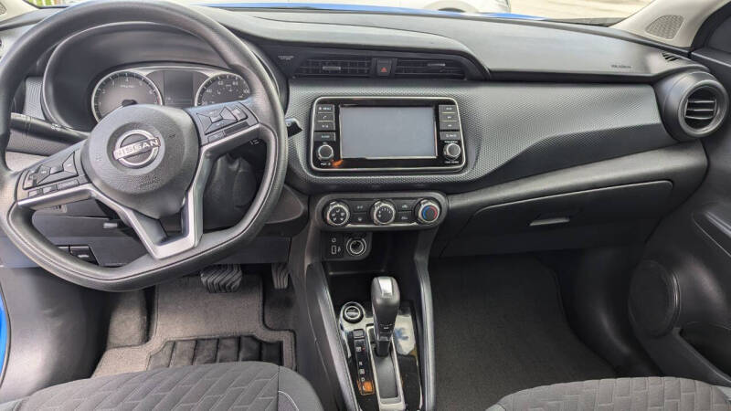2021 Nissan Kicks S