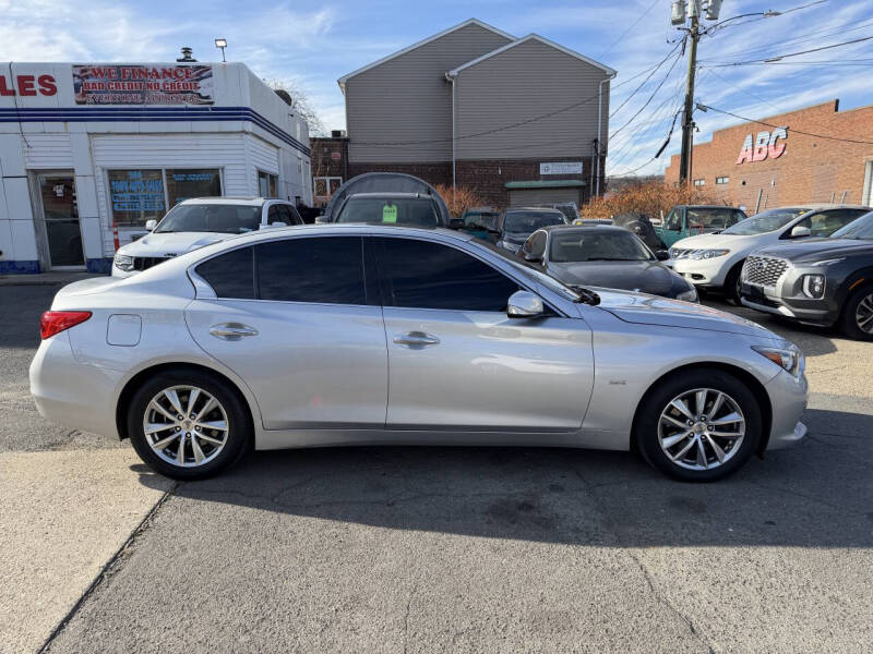 2016 Infiniti Q50 2.0T Premium