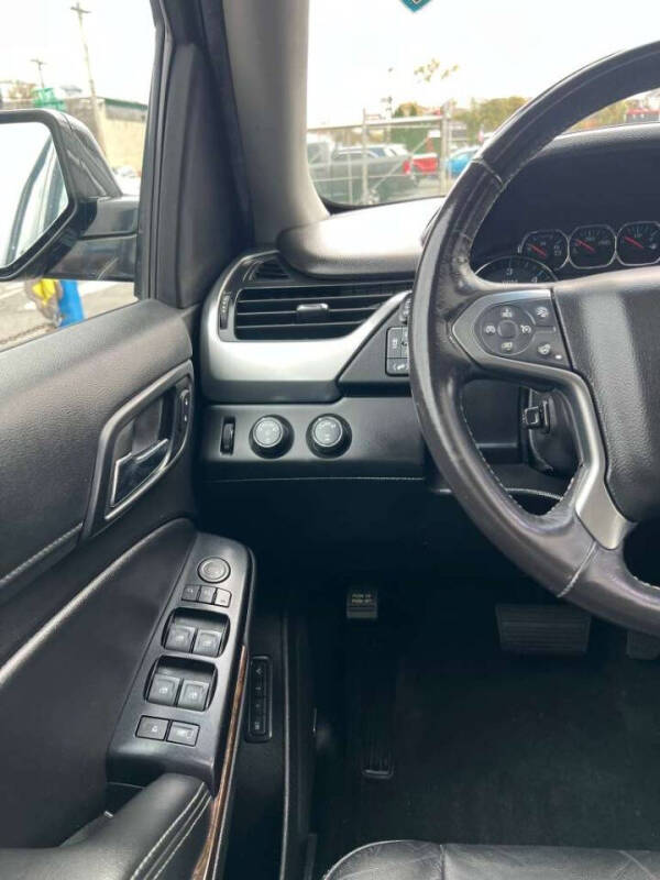 2018 Chevrolet Suburban LT