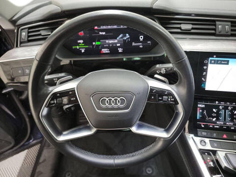 2021 Audi e-tron quattro Premium