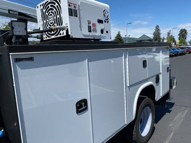 2025 Ford F-600 Super Duty