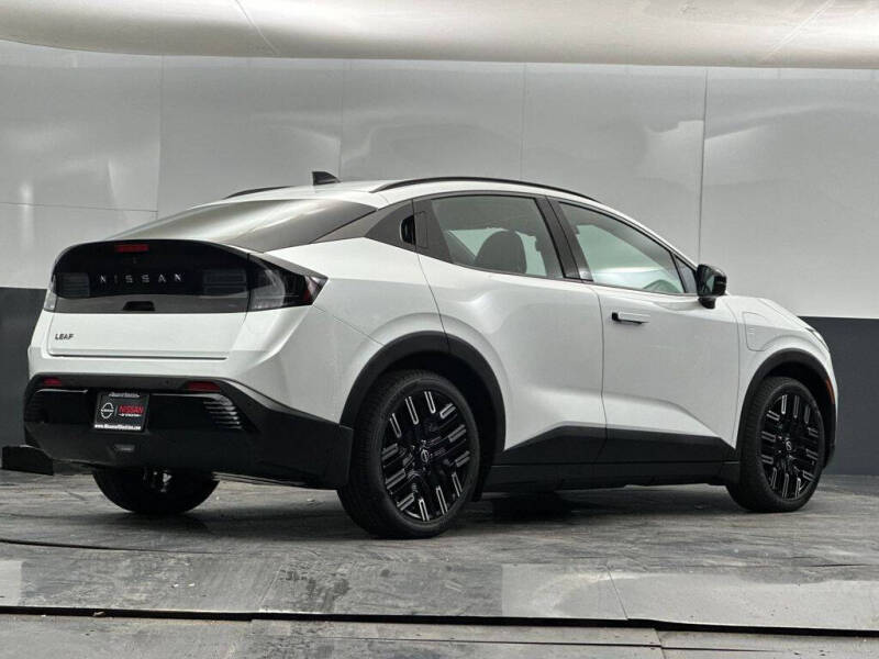 2026 Nissan LEAF Platinum+