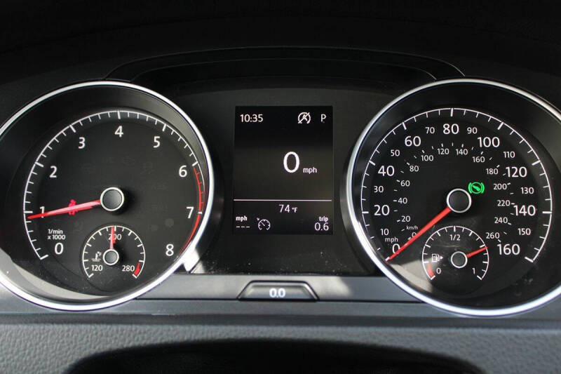 2021 Volkswagen Golf TSI