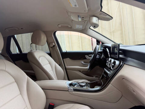 2017 Mercedes-Benz GLC GLC 300 4MATIC