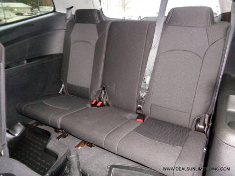 2017 Chevrolet Traverse LT