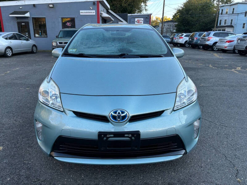 2014 Toyota Prius Three photo 8