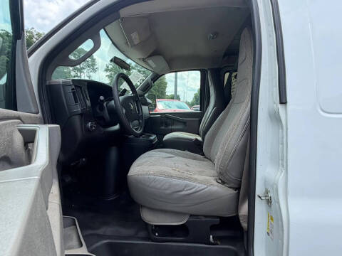 2017 Chevrolet Express 2500