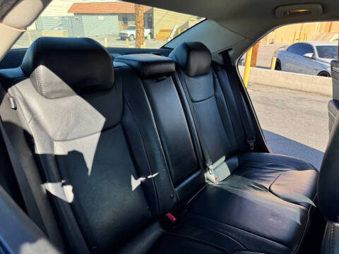 2017 Chrysler 300 Limited