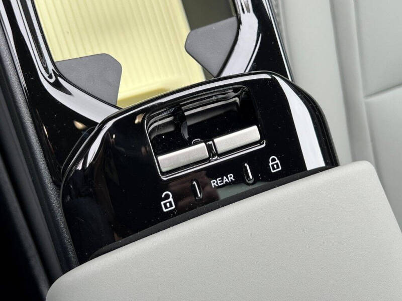 2026 Volvo EX30 Plus