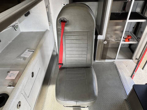 2016 Freightliner M2 106