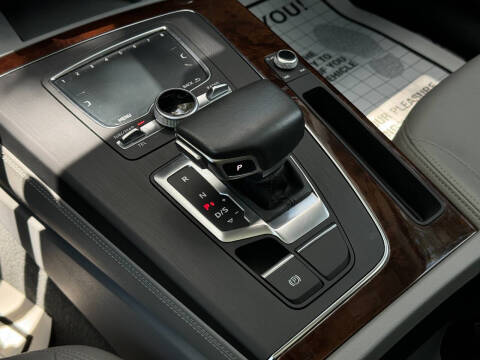 2019 Audi Q5 quattro Premium Plus 45 TFSI