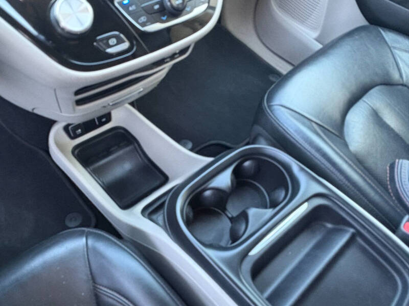 2018 Chrysler Pacifica Touring L