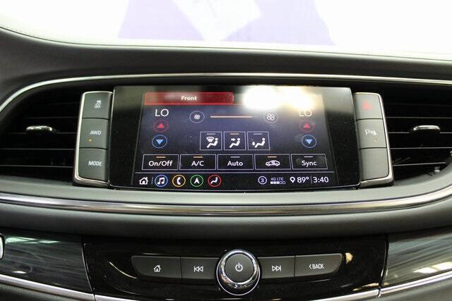 2021 Buick Enclave Essence