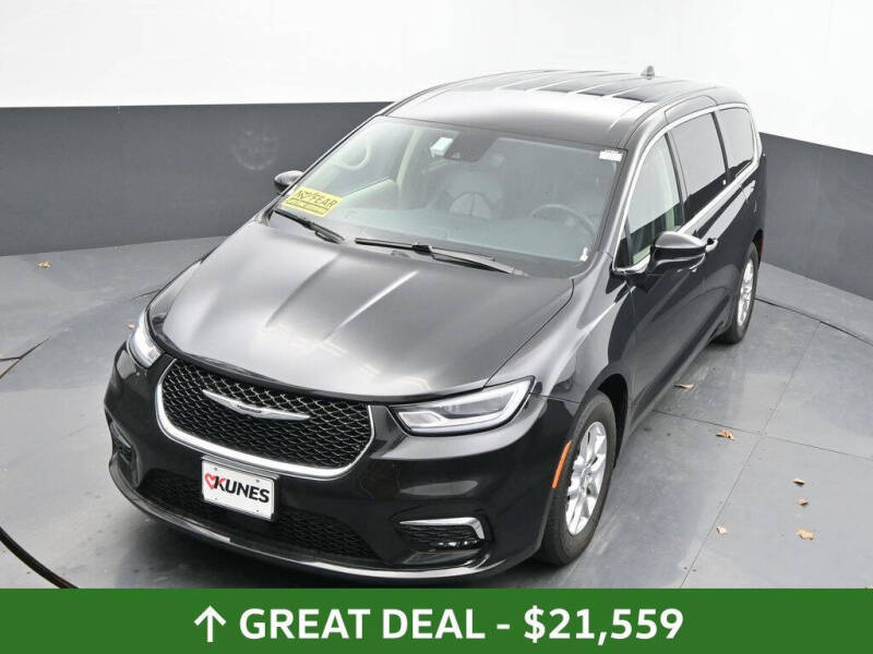2023 Chrysler Pacifica Touring L
