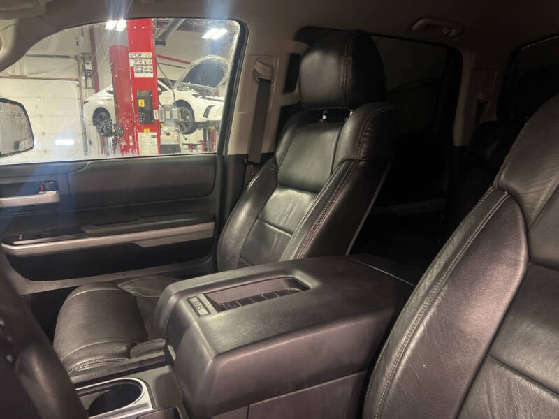 2018 Toyota Tundra SR5