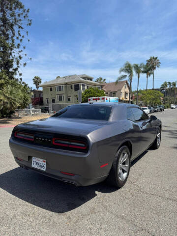 2015 Dodge Challenger SXT