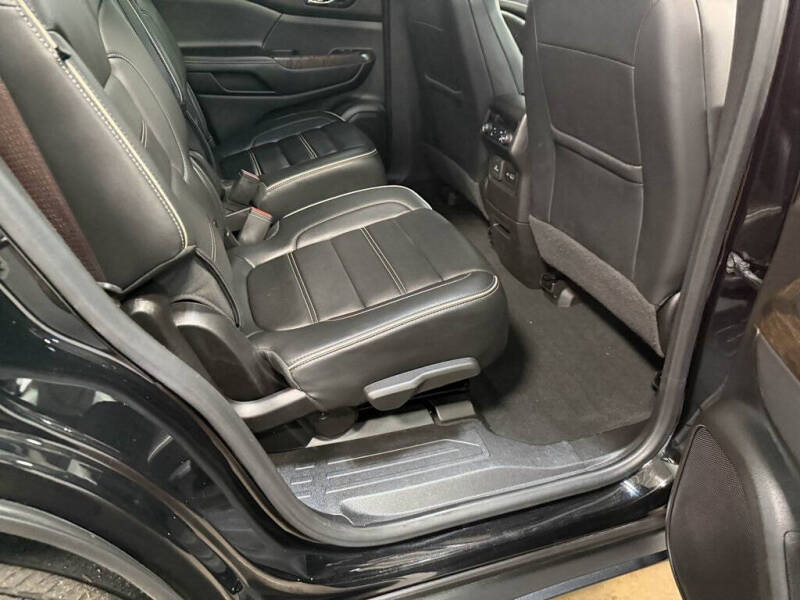 2022 GMC Acadia Denali