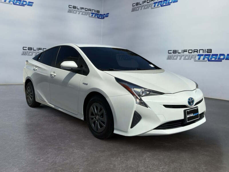 2016 Toyota Prius Two