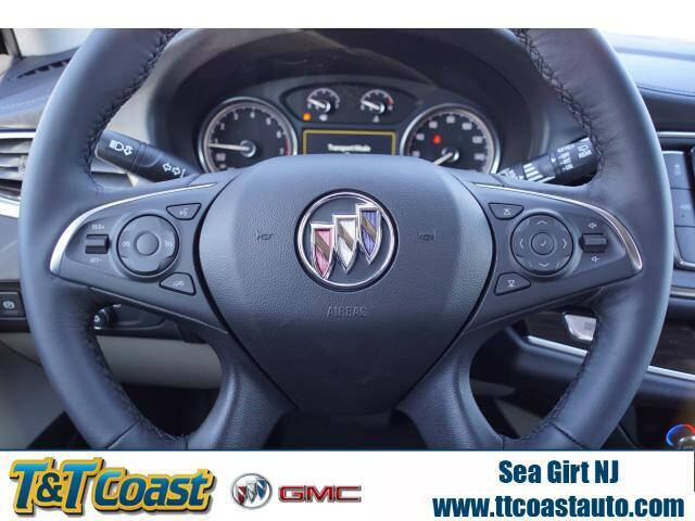 2021 Buick Enclave Essence