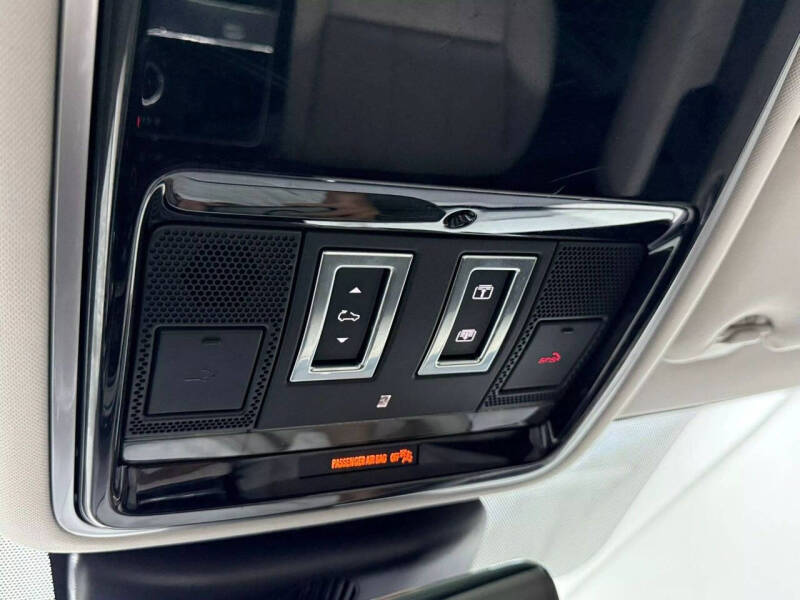 2018 Land Rover Range Rover Velar P380 R-Dynamic SE