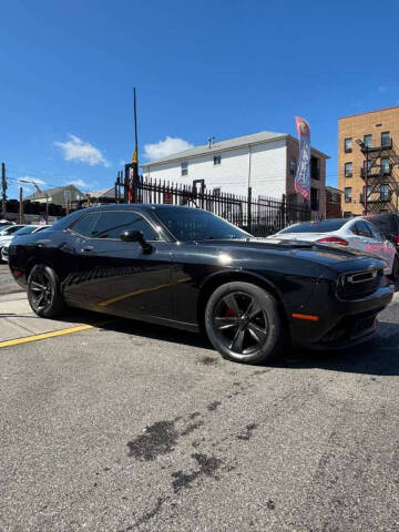 2015 Dodge Challenger SXT