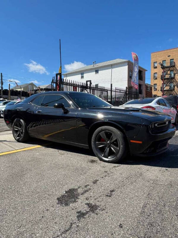 2015 Dodge Challenger SXT