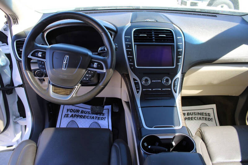 2020 Lincoln Nautilus Reserve