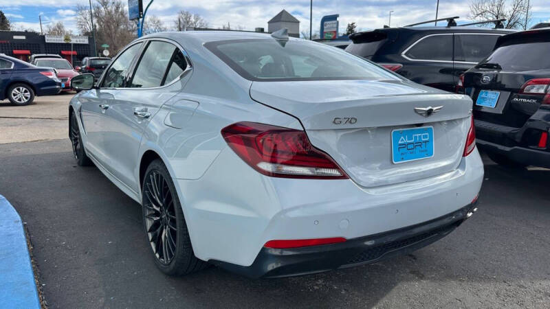 2020 Genesis G70