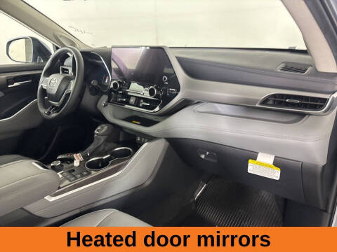 2024 Toyota Highlander Platinum