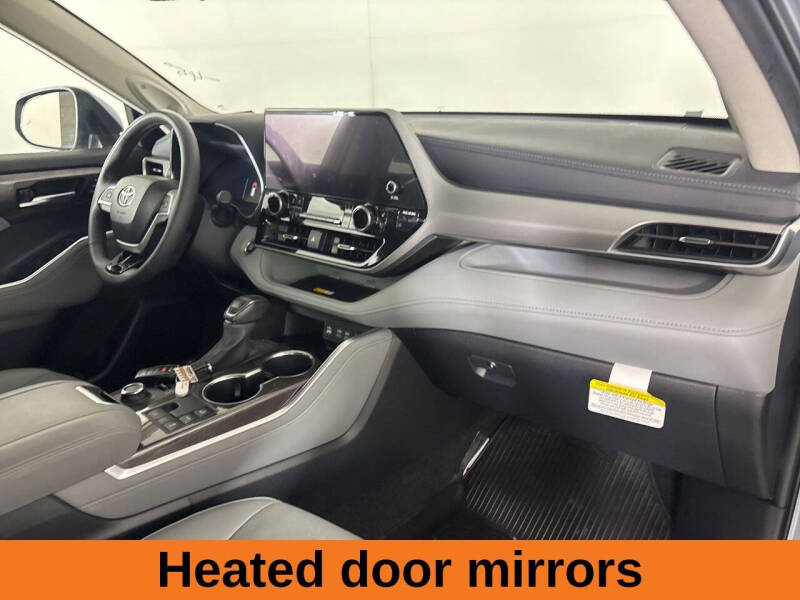 2024 Toyota Highlander Platinum