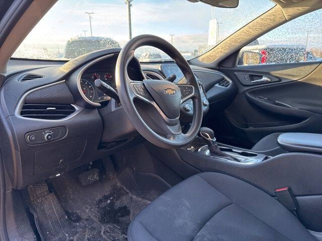 2022 Chevrolet Malibu LS