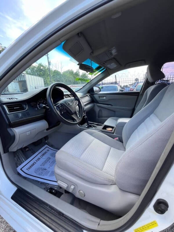 2015 Toyota Camry LE