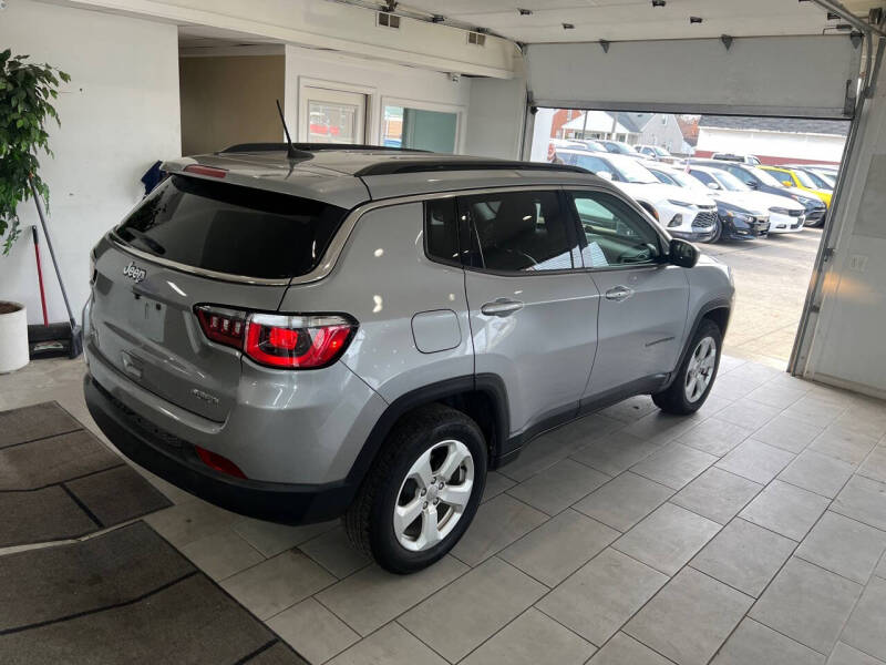 2019 Jeep Compass Latitude photo 8