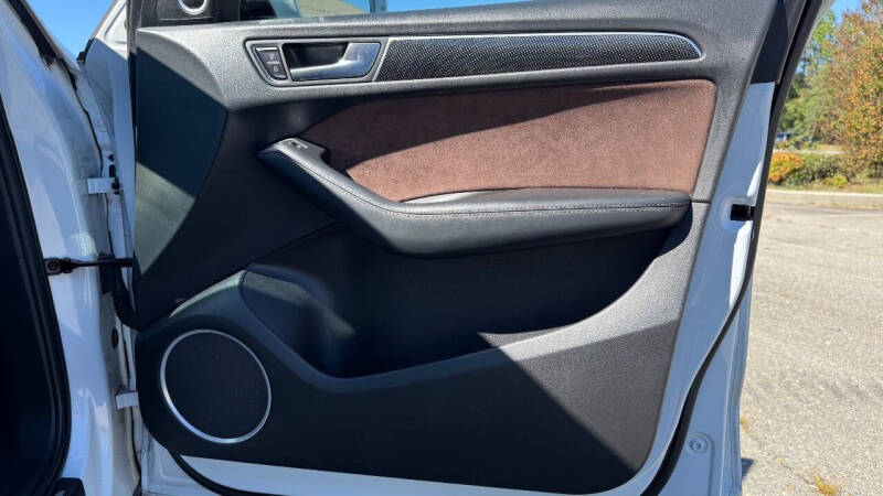 2016 Audi SQ5 3.0T quattro Premium Plus