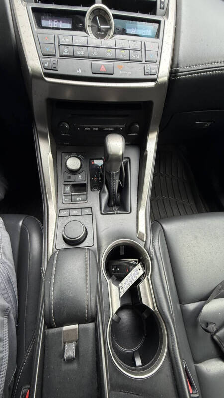 2017 Lexus NX 200t