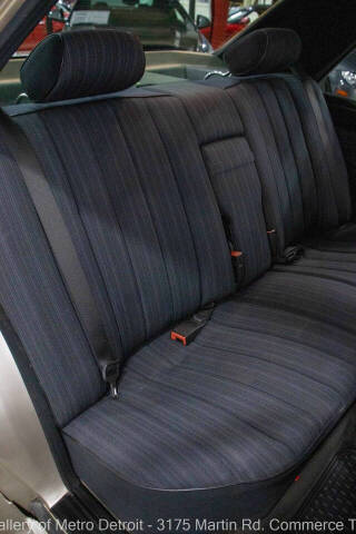 1986 Mercedes-Benz 230E