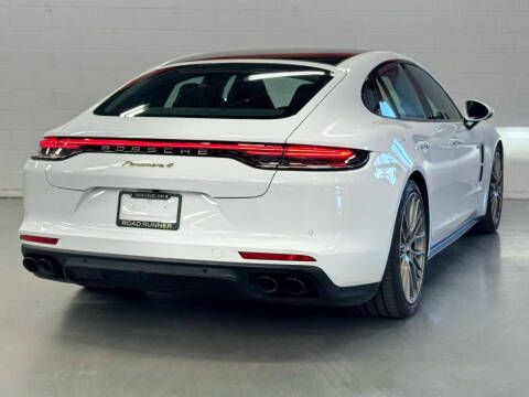 2023 Porsche Panamera 4 E-Hybrid Platinum Edition