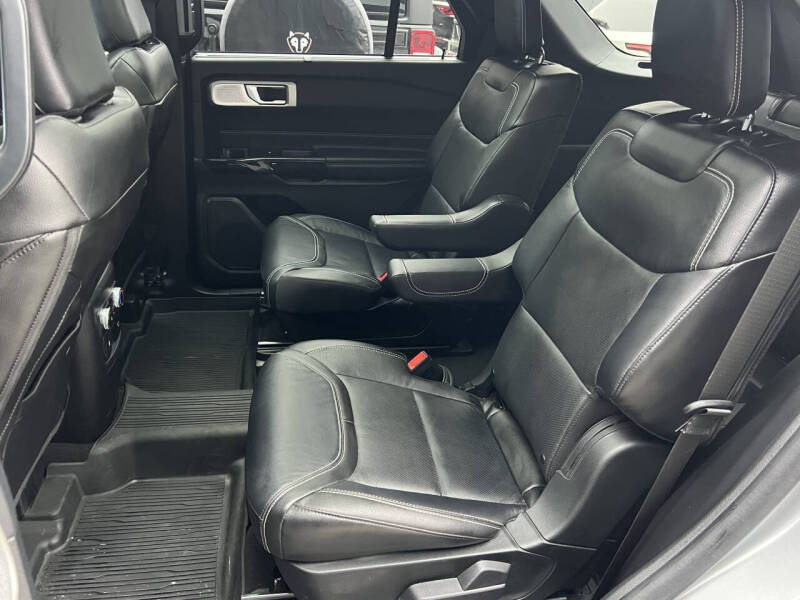 2023 Ford Explorer ST