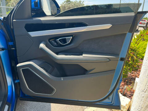 2021 Lamborghini Urus