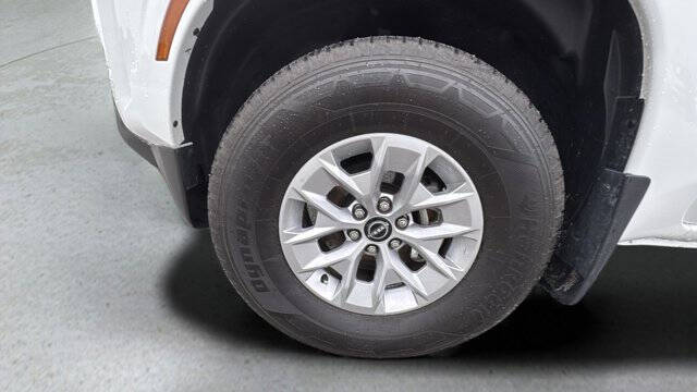 2024 Nissan Frontier SV