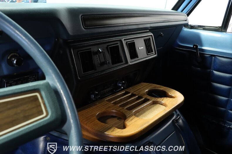 1977 Dodge D200 Pickup