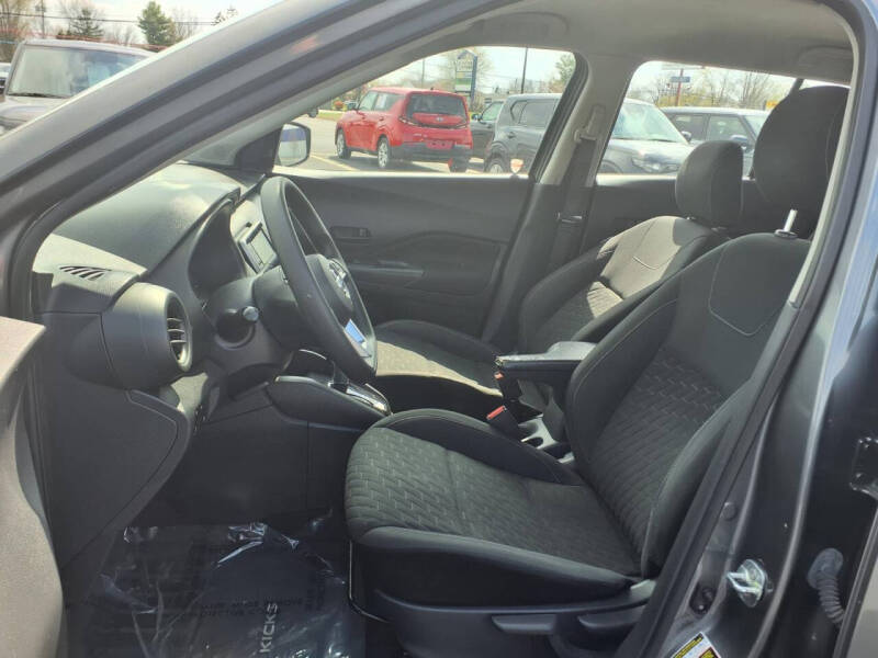 2021 Nissan Kicks S
