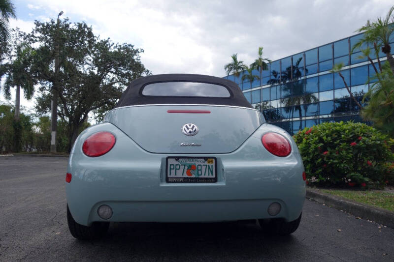 2003 Volkswagen New Beetle Convertible GLS